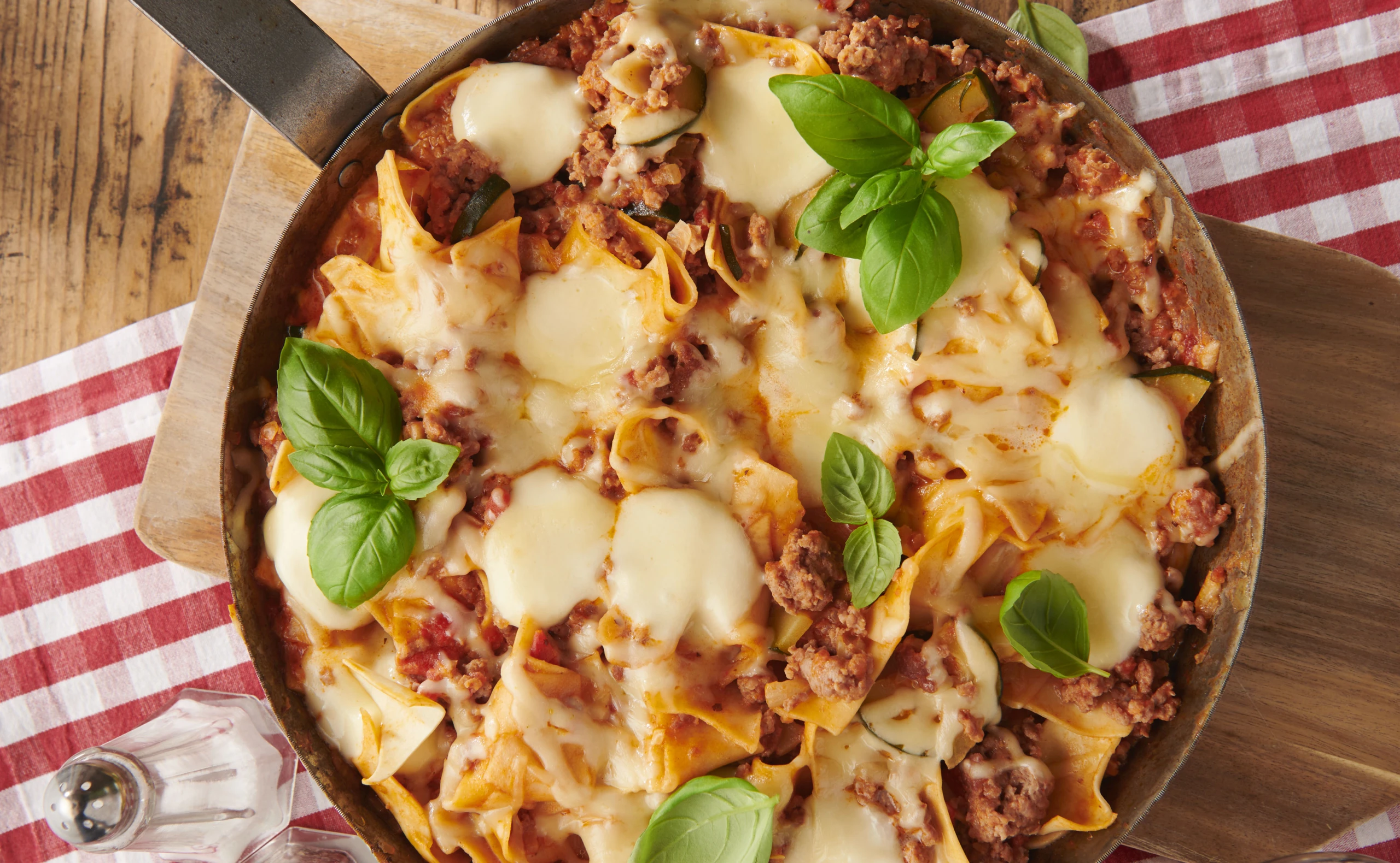 Pfannen-Lasagne mit dreierlei Käse