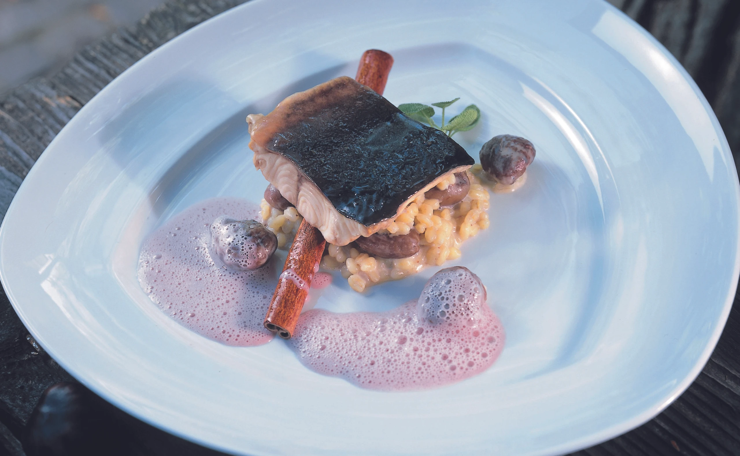 Gedämpftes Welsfilet mit Punsch-Fond