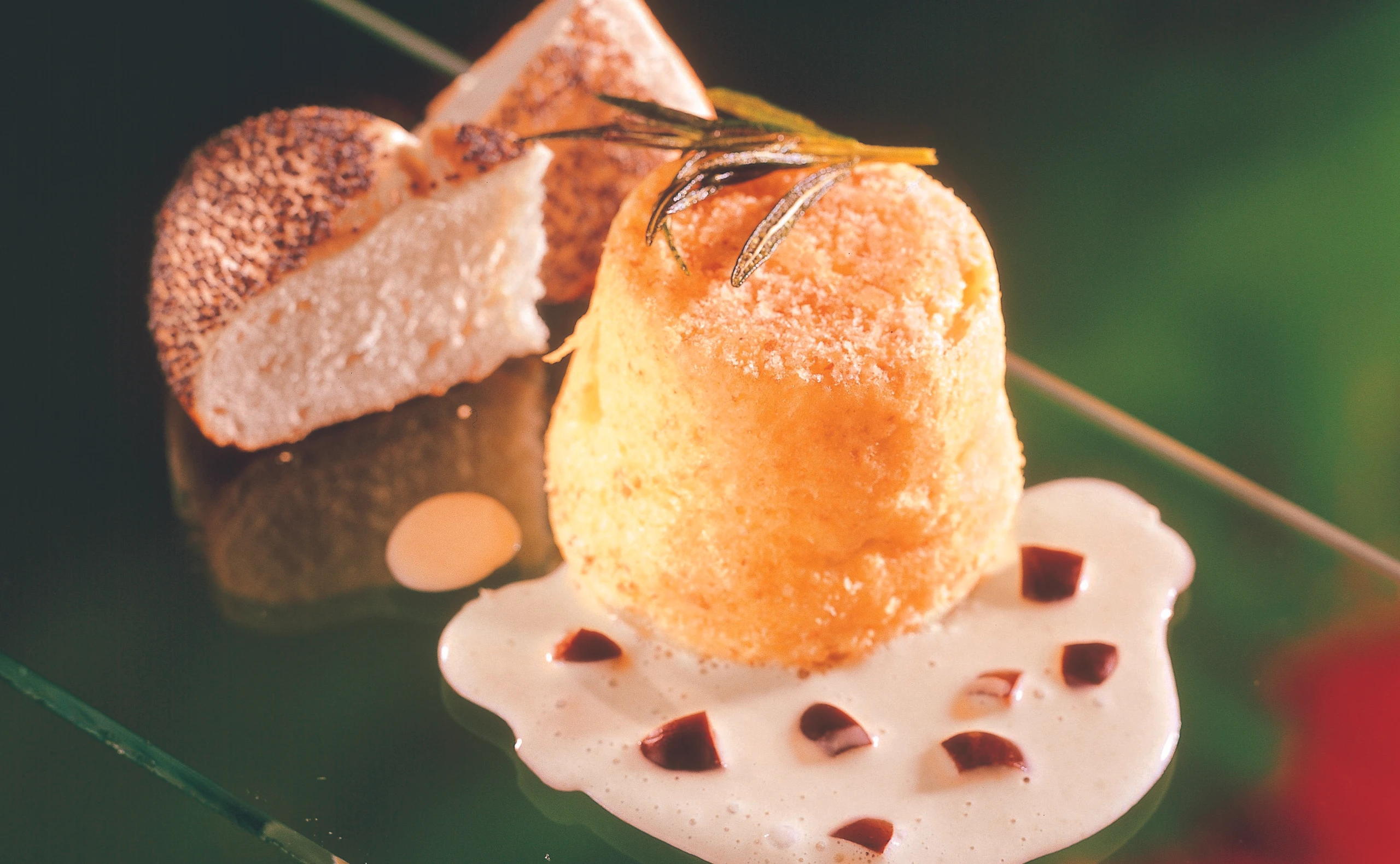 Pikante Puddings aus Schafkäse