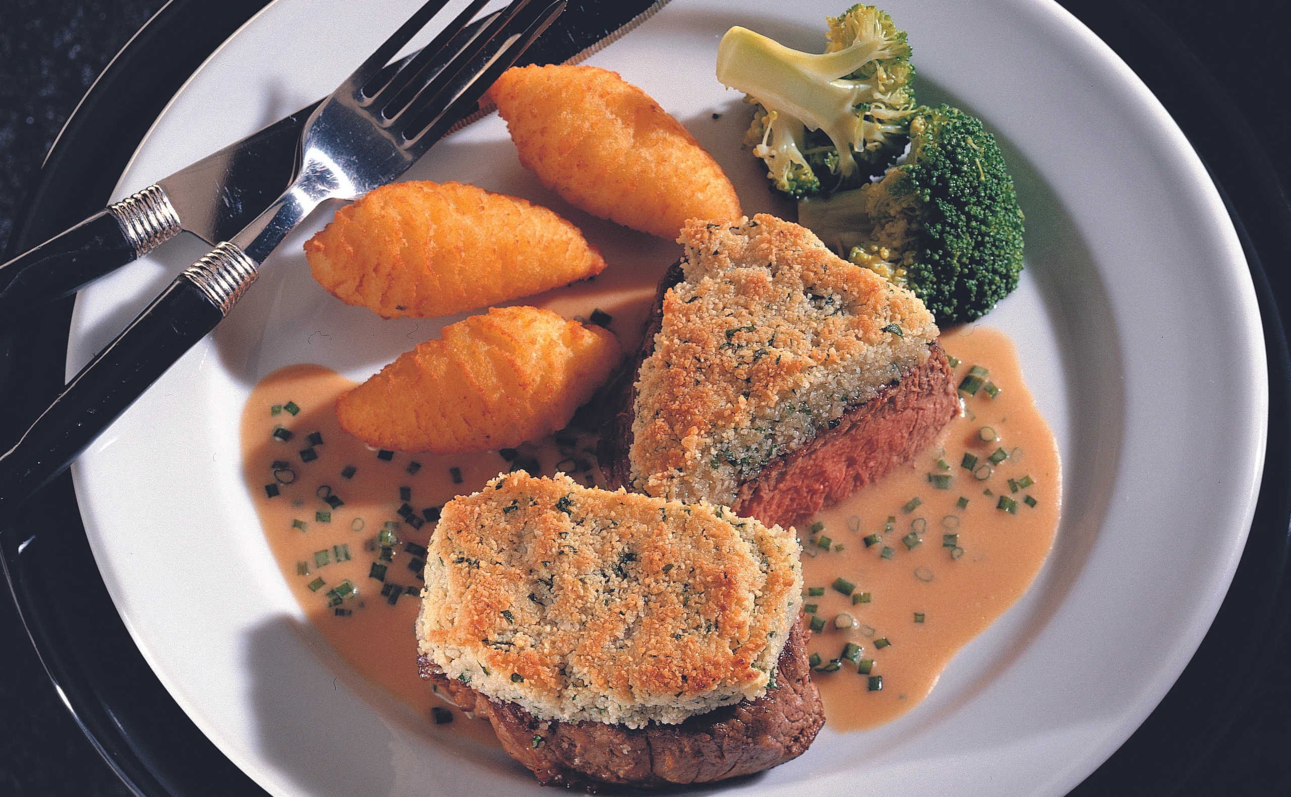 Rinds-Steaks mit Mandelkruste