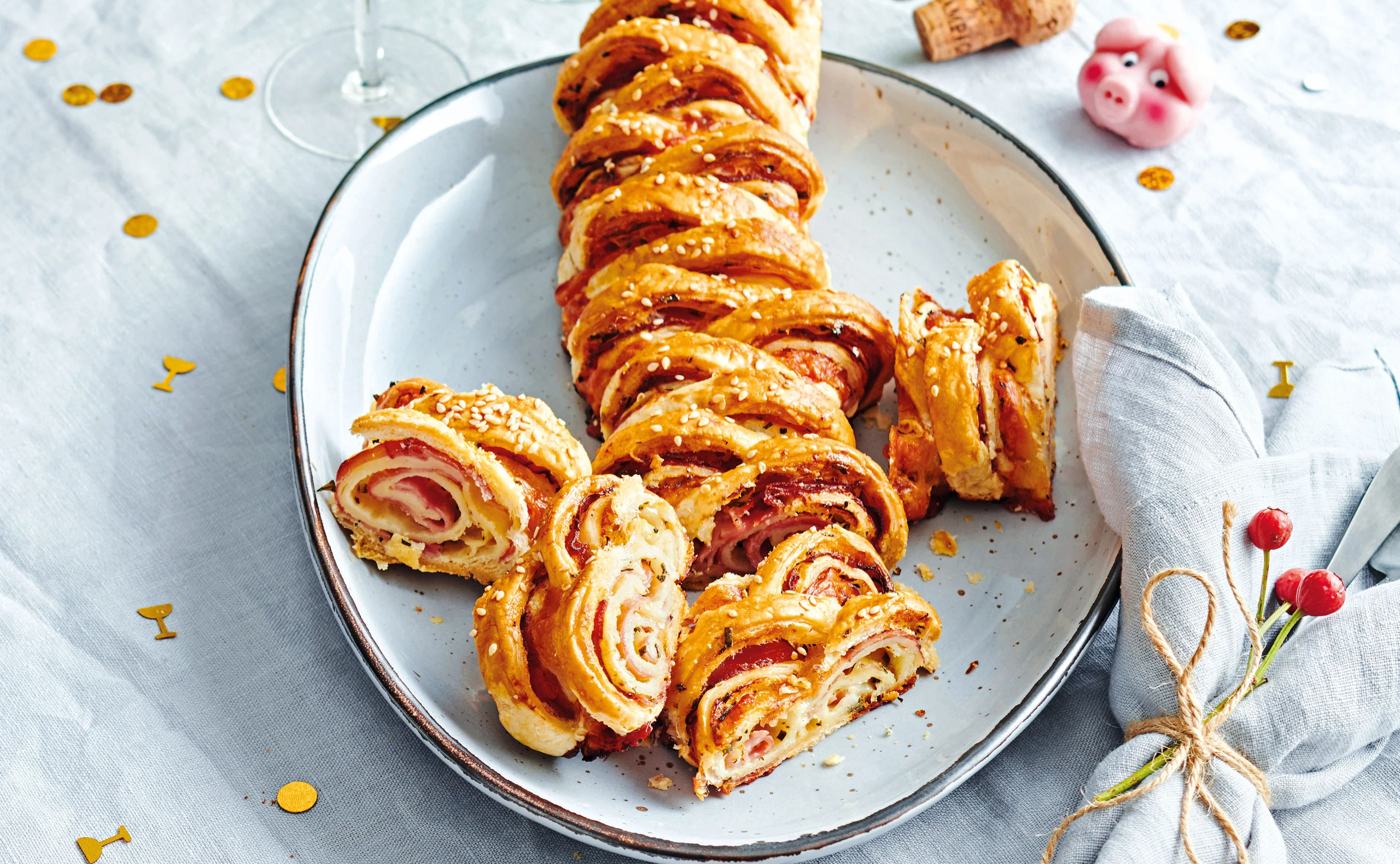 Frühstücksstrudel mit Beinschinken und Bergkäse