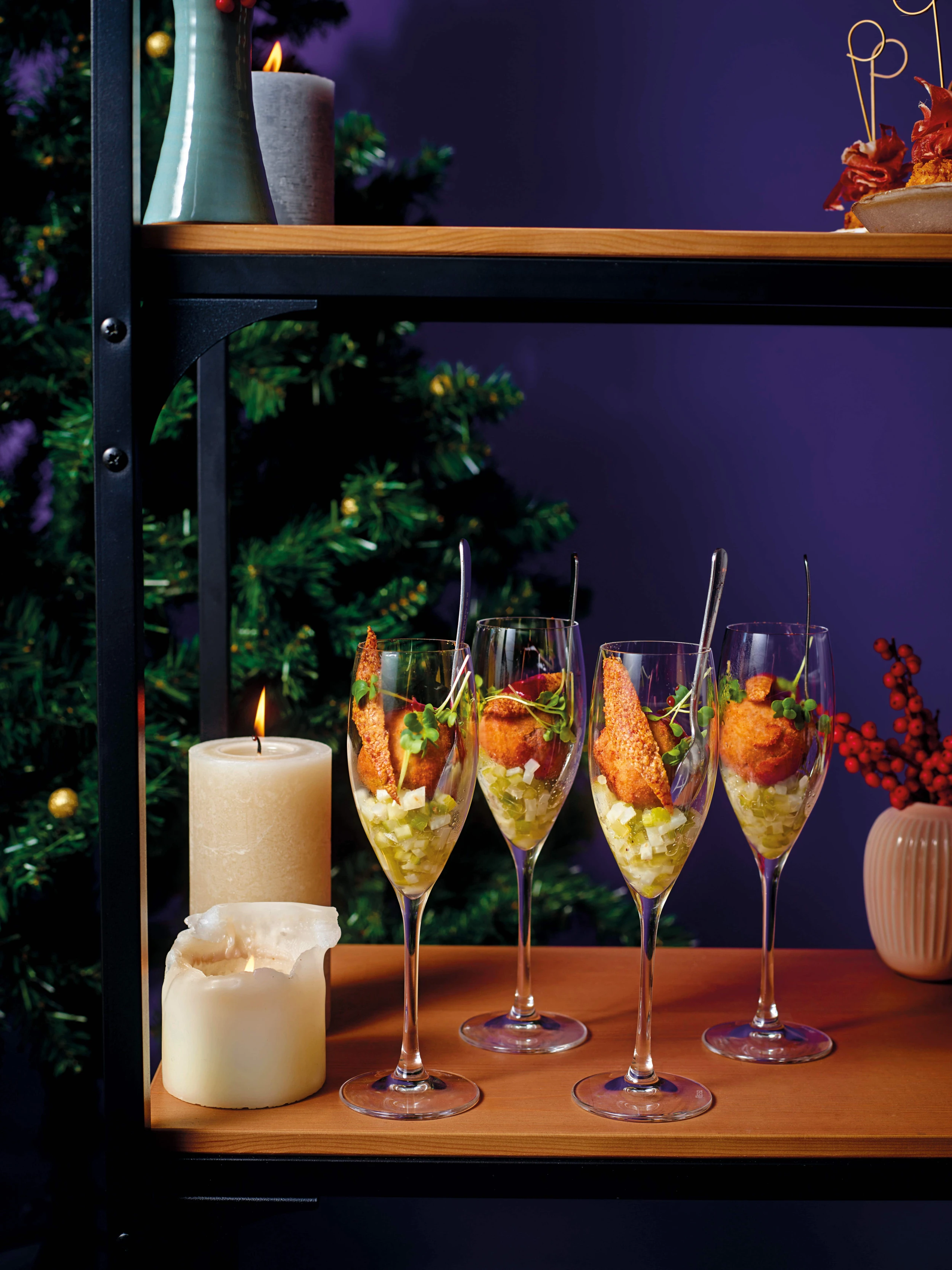 Entenbällchen mit Briochebröseln und Selleriesalat