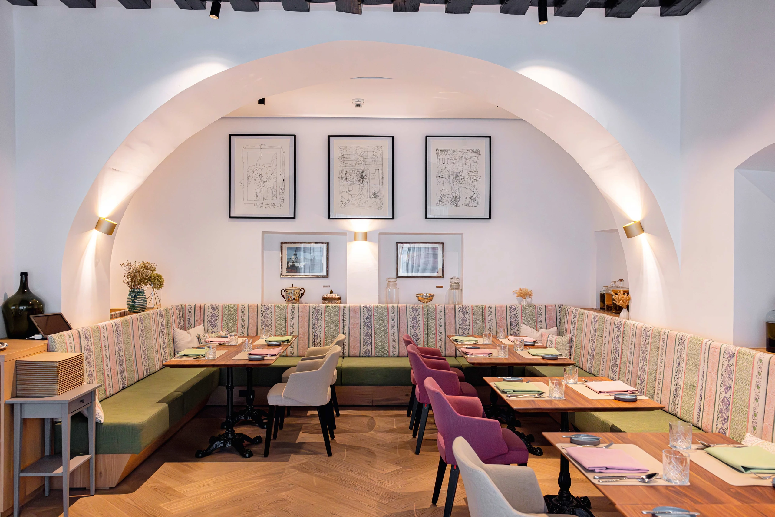 © Christian Huber Blurred image background