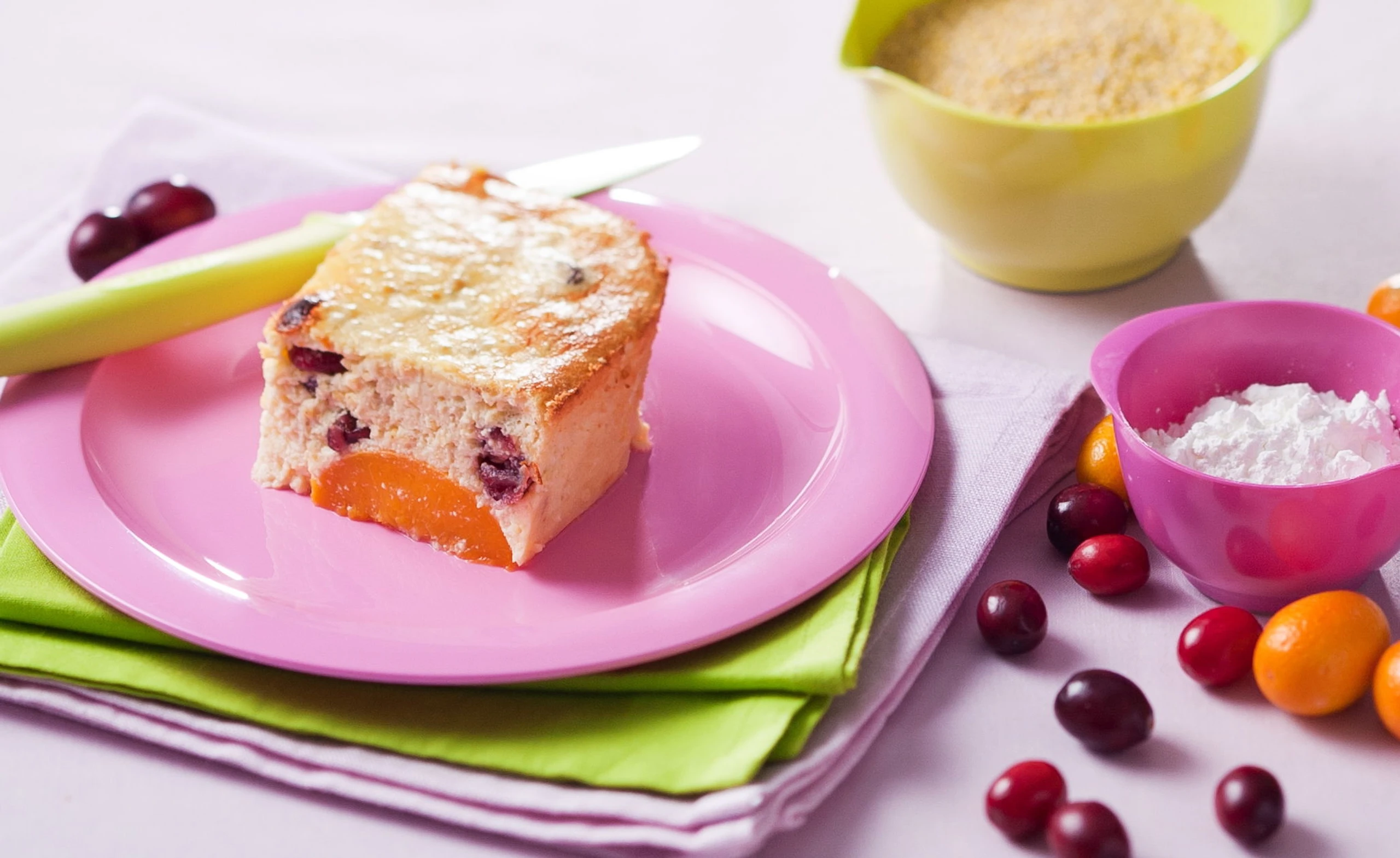 Topfen-Auflauf mit Pfirsichen und Cranberries