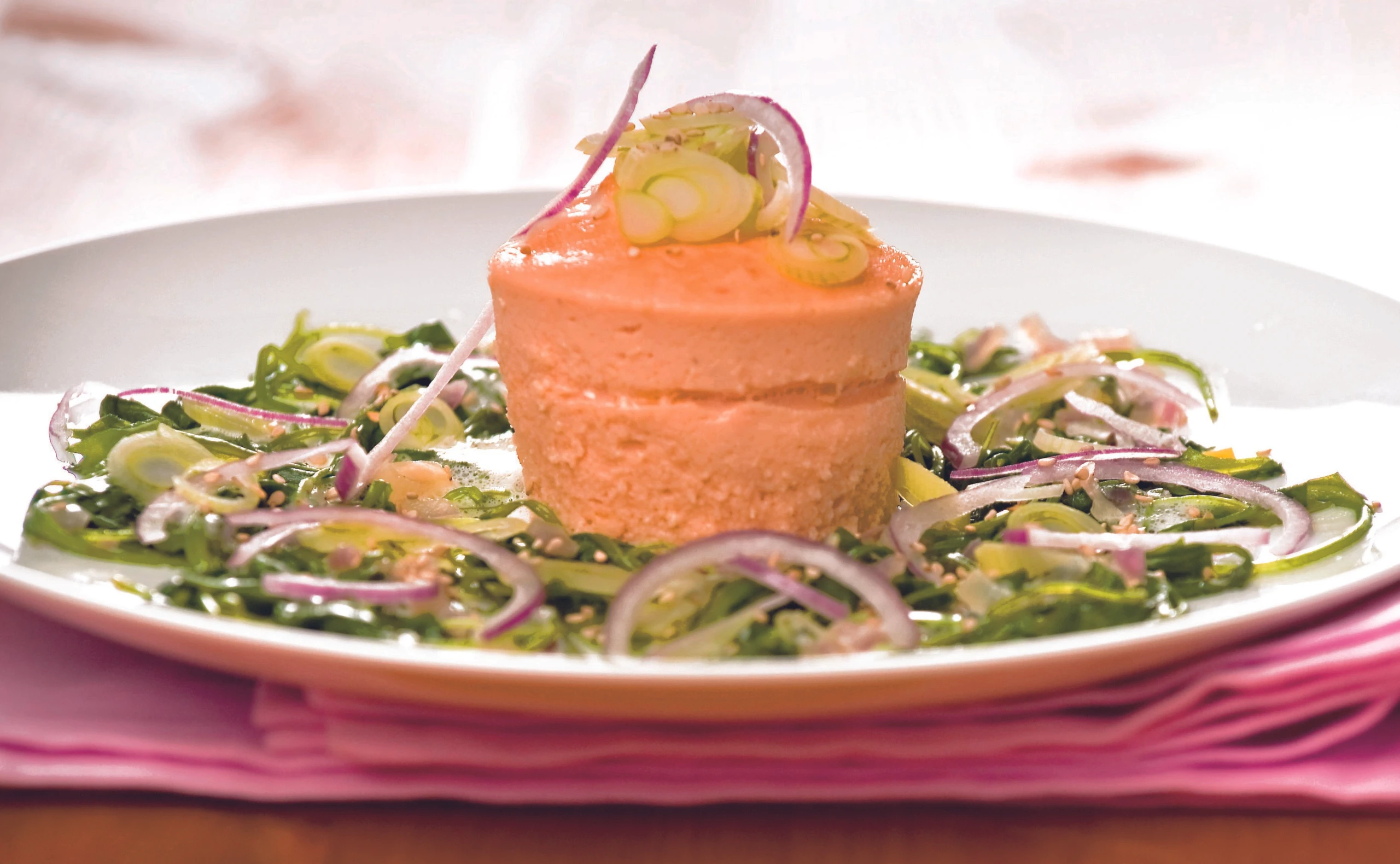 Lachspudding auf Krenschaum