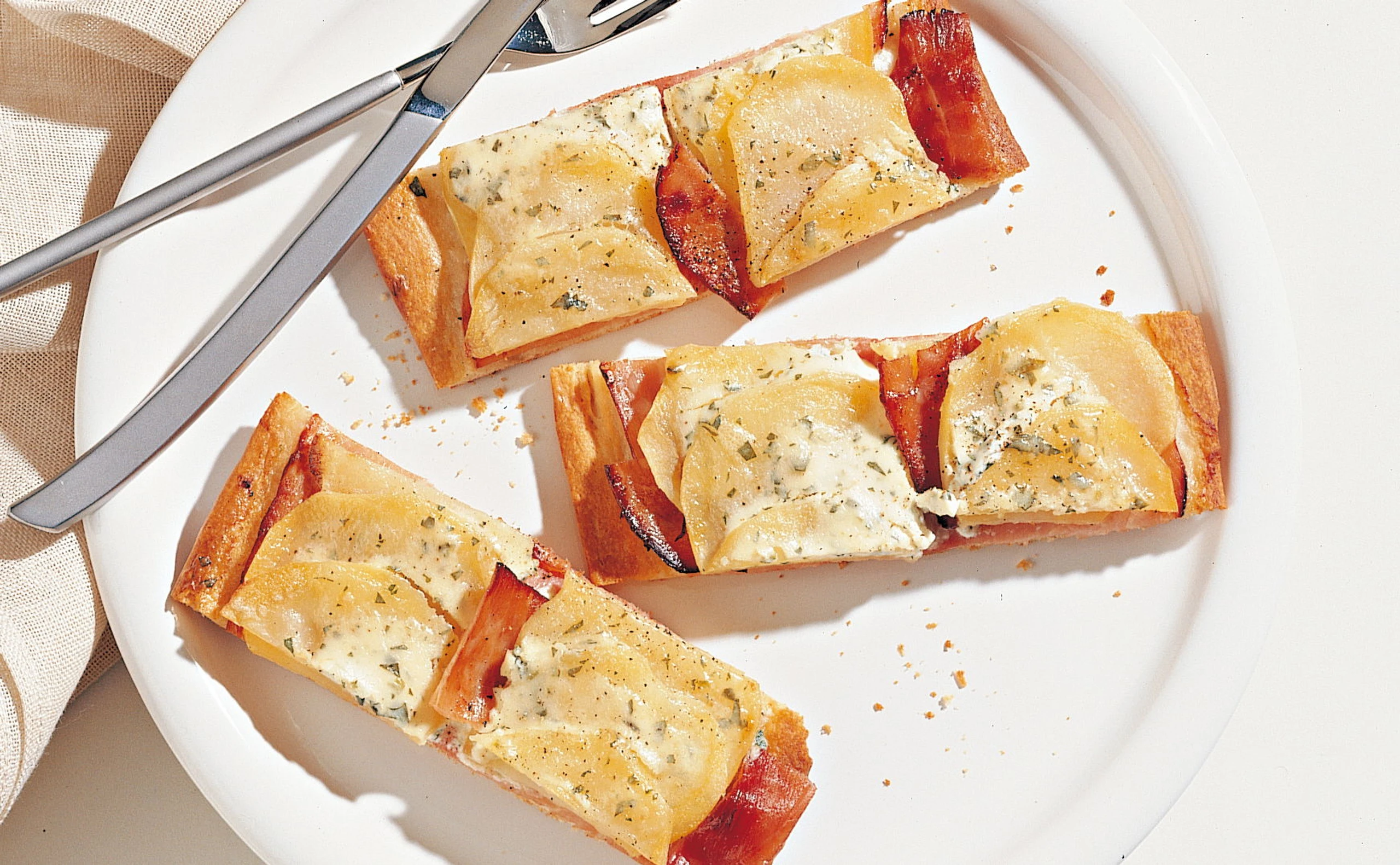 Erdäpfel-Schinken-Schnitten