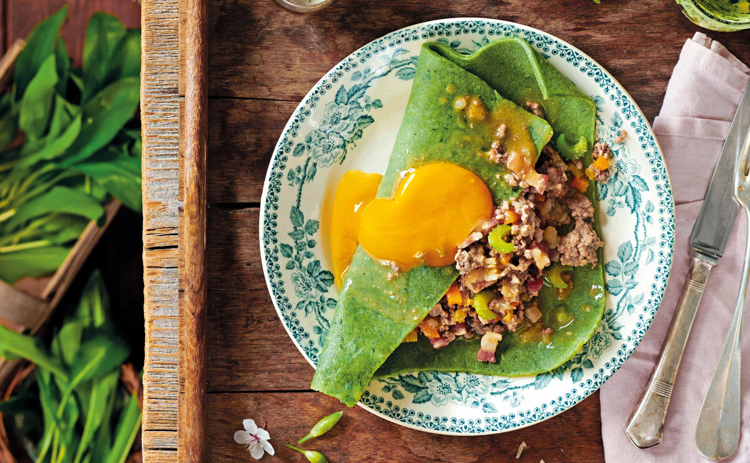 Bärlauch-Pasta mit Ragù bianco