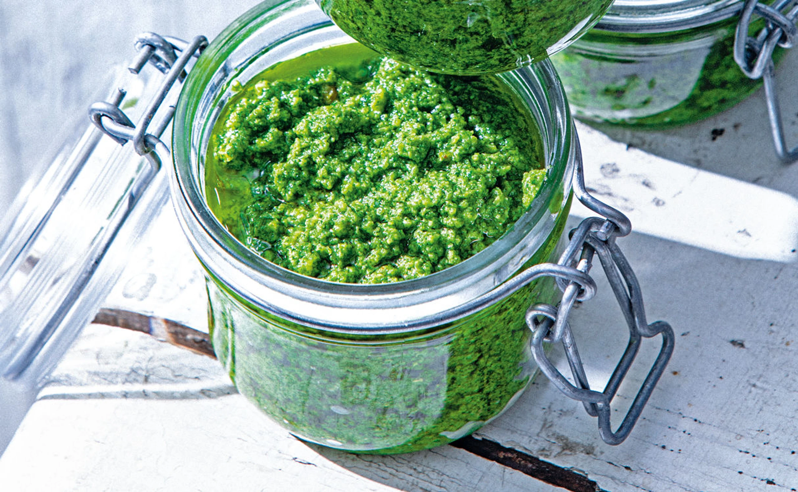 Veganes Basilikumpesto