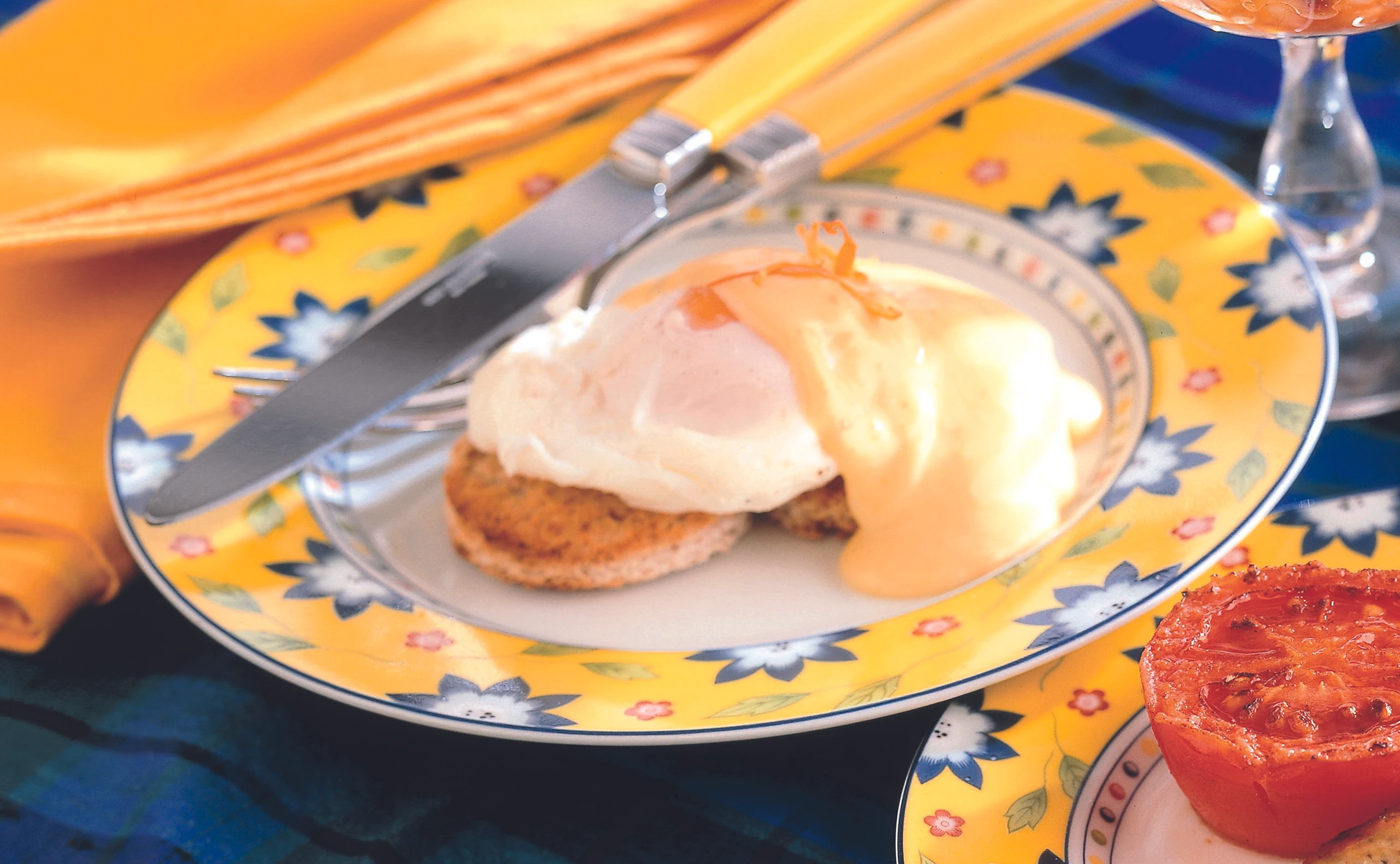 Pochiertes Ei mit Orangenbutter-Sauce