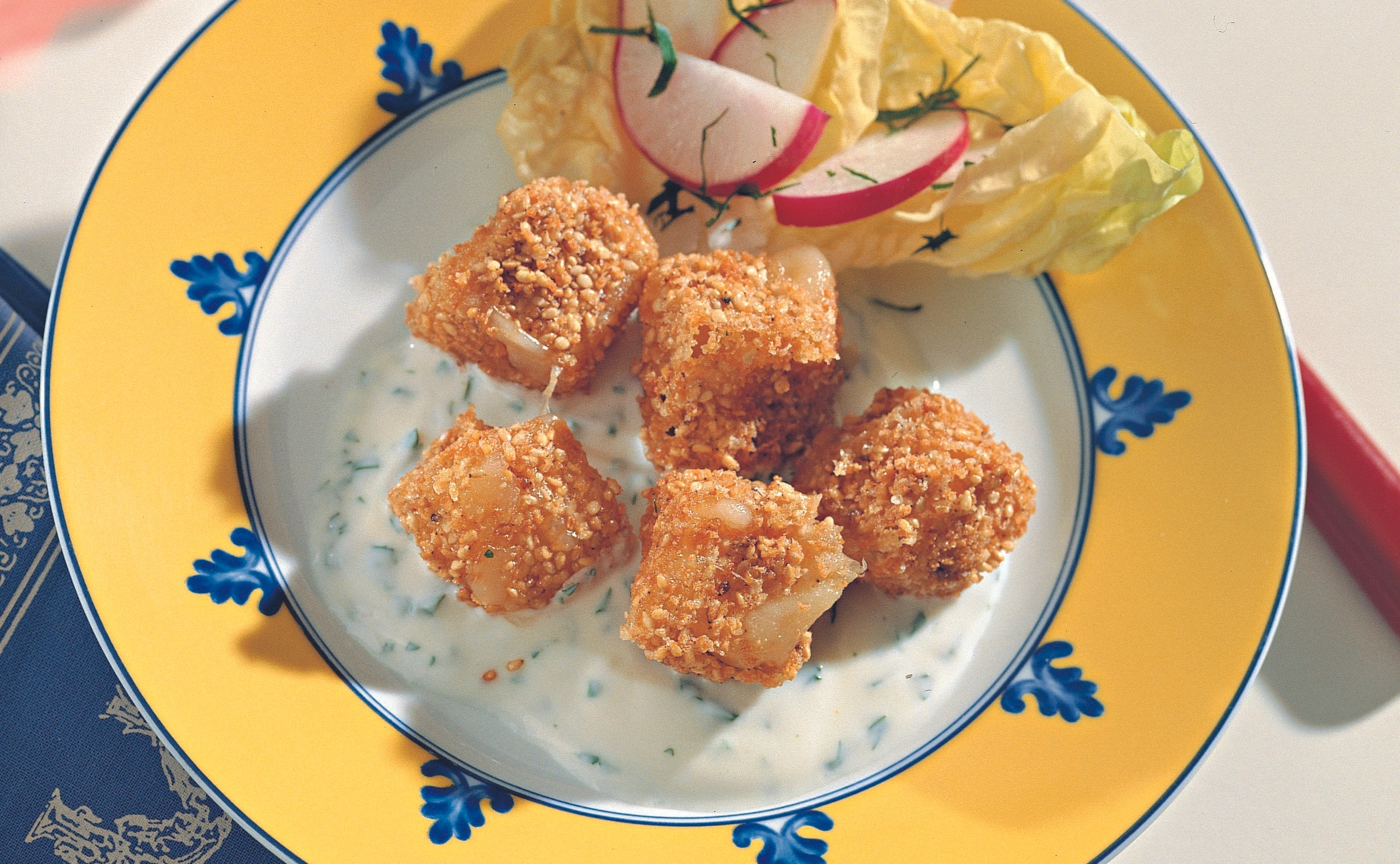 Gebackene Käse-Sesamwürfel