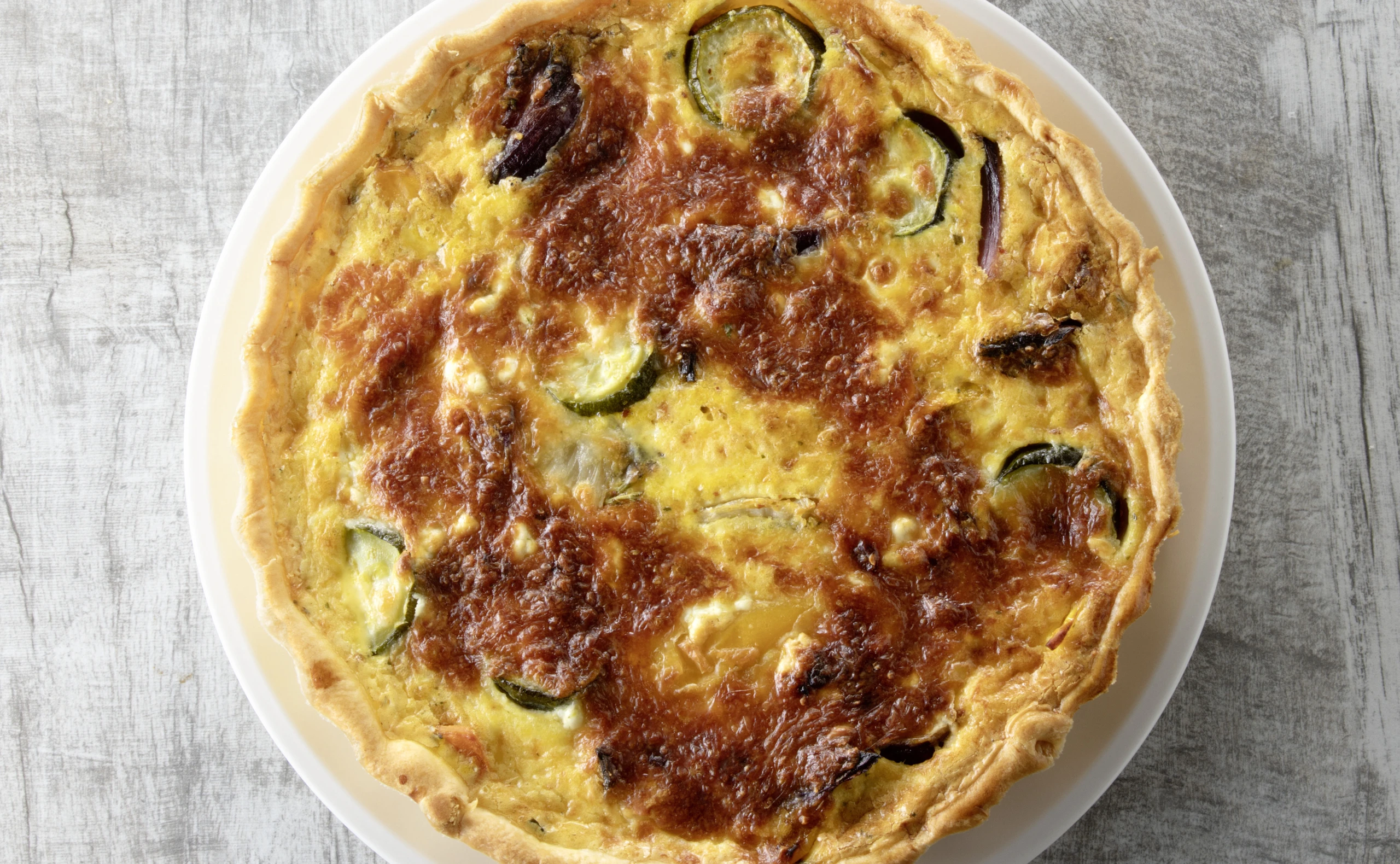 Gemüsequiche mit Ziegenkäse