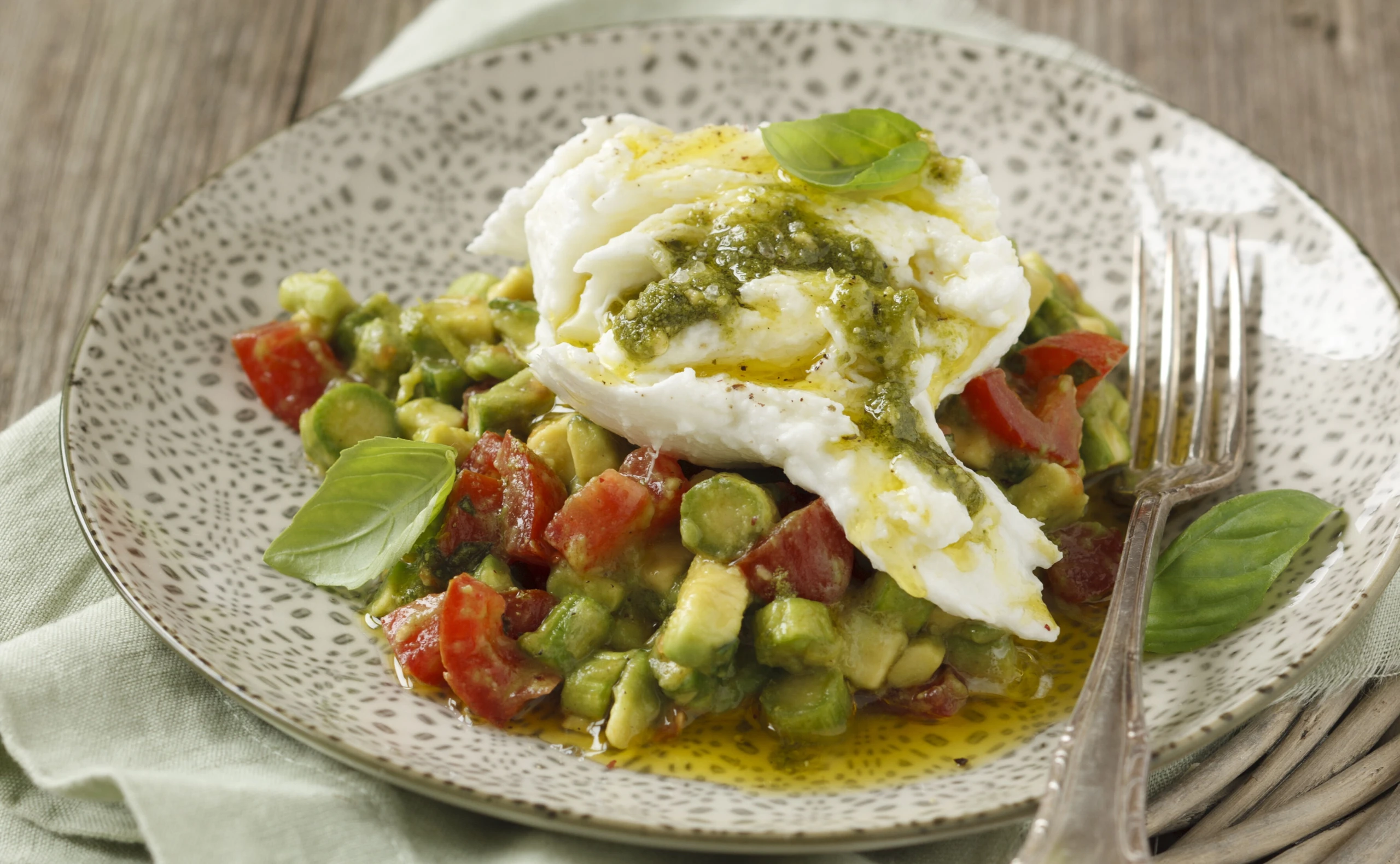 Spargeltatar mit Mozzarella