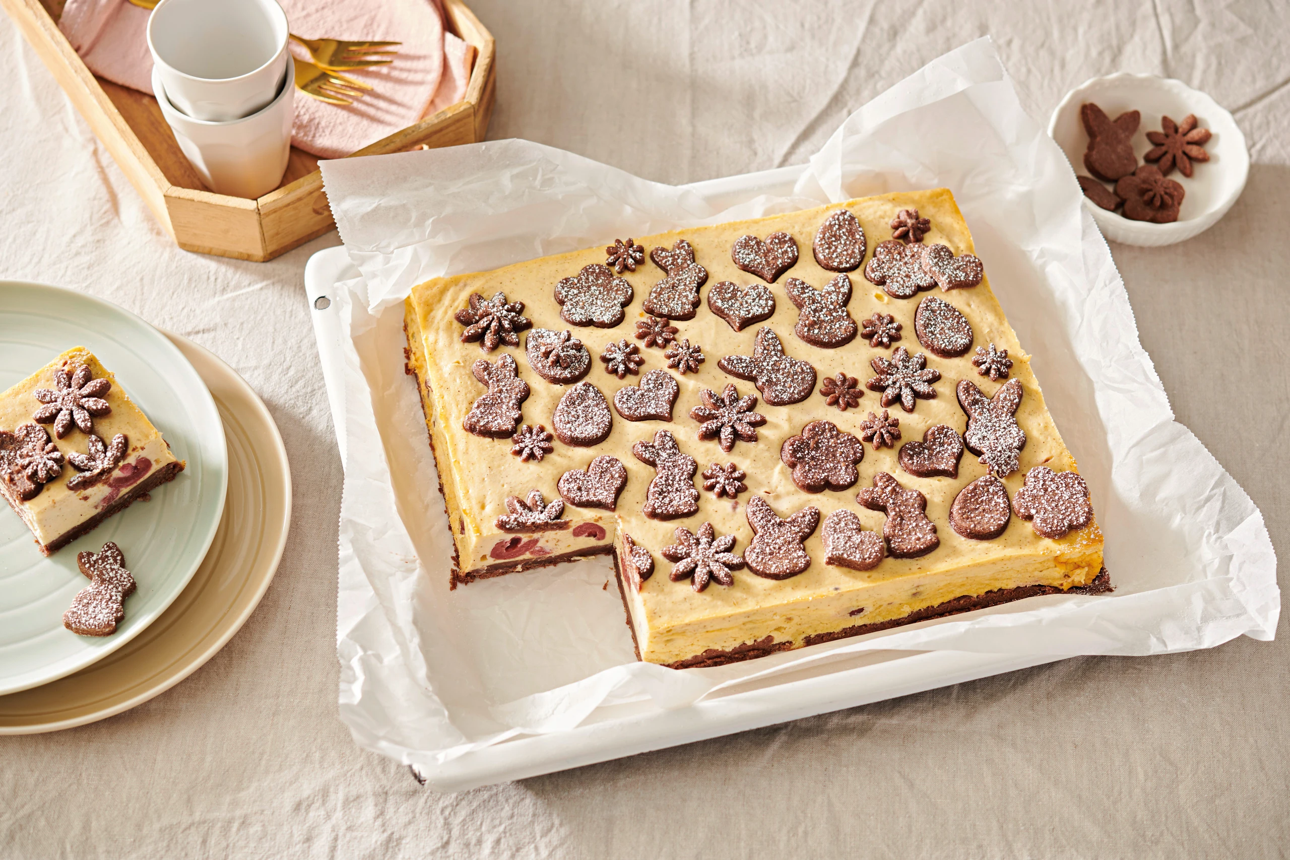 Topfen-Osterkuchen mit Kirschen