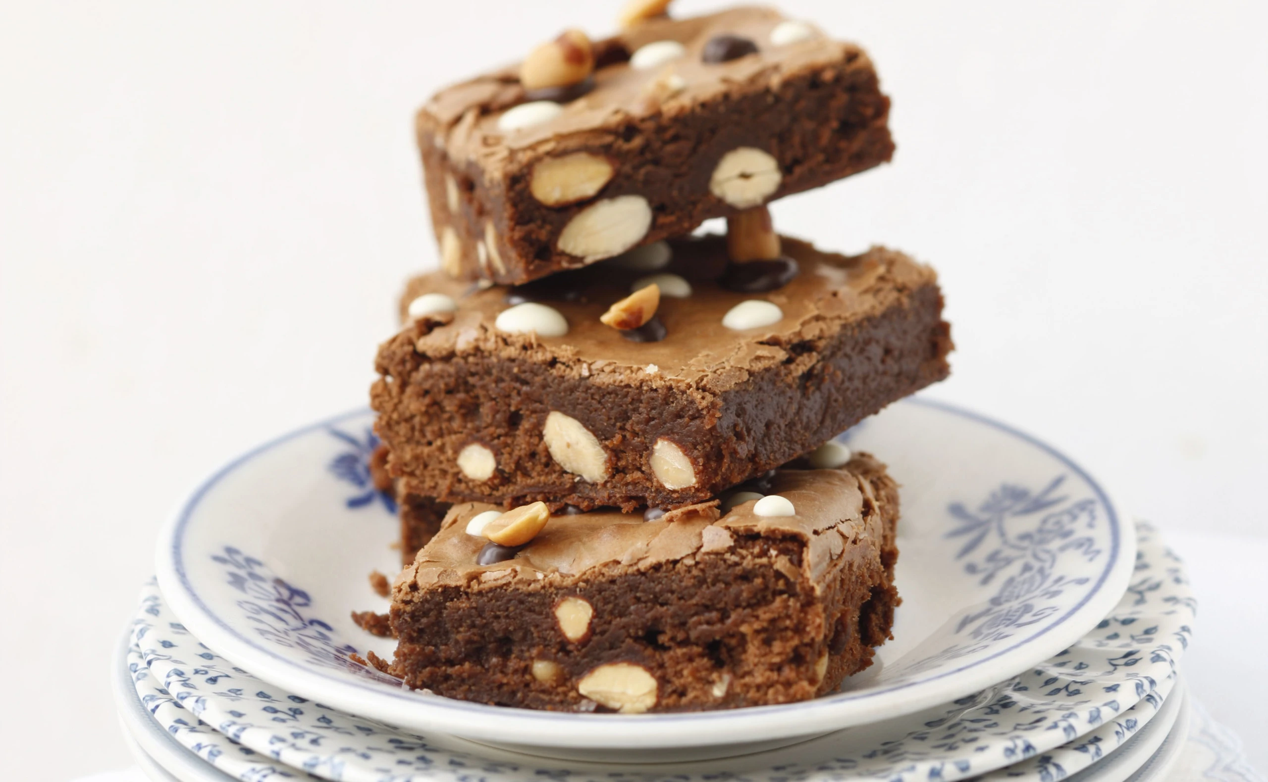 Schokokuchen mit Mandeln und Erdnüssen