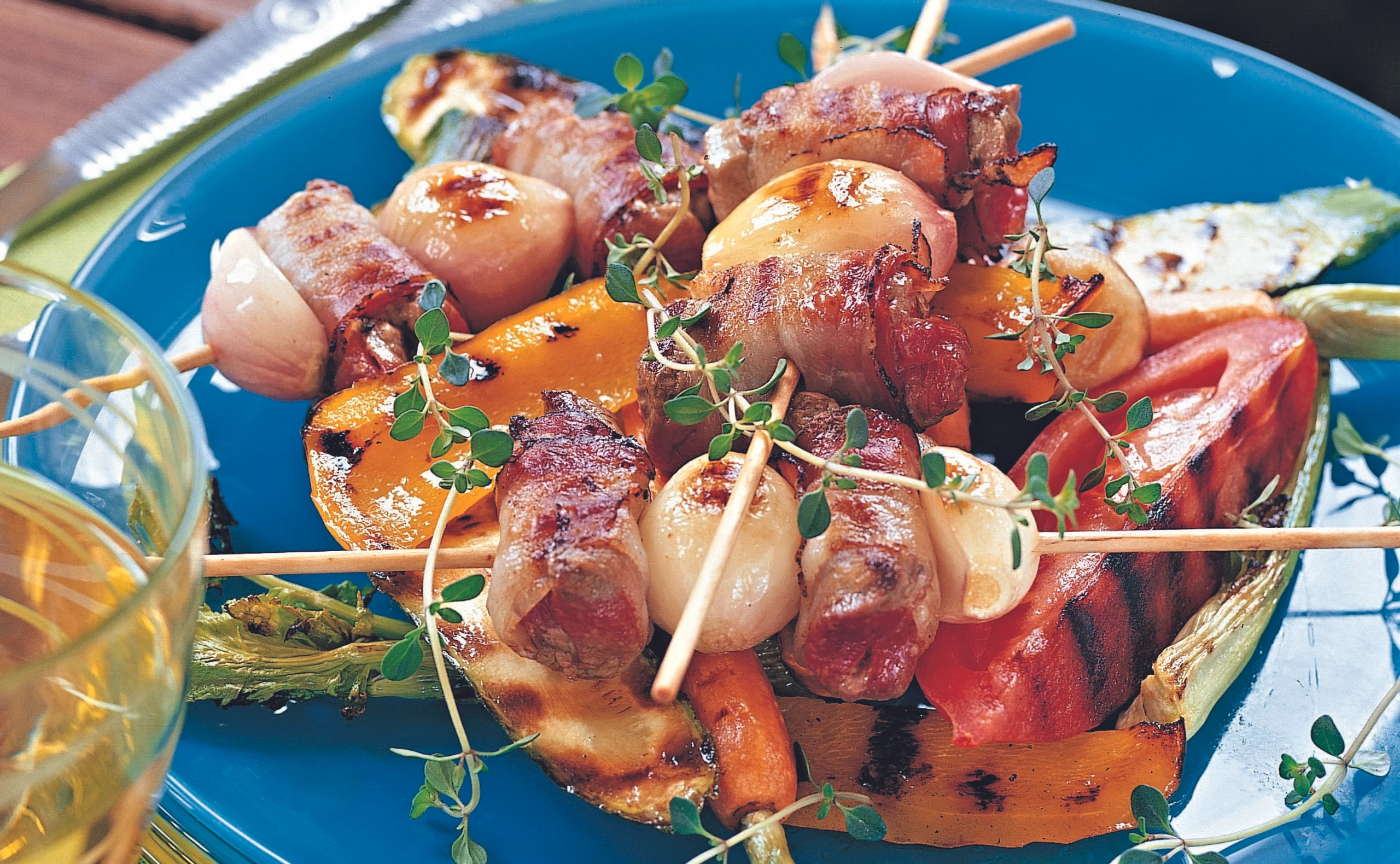 Gegrilltes Rindsfilet am Spieß