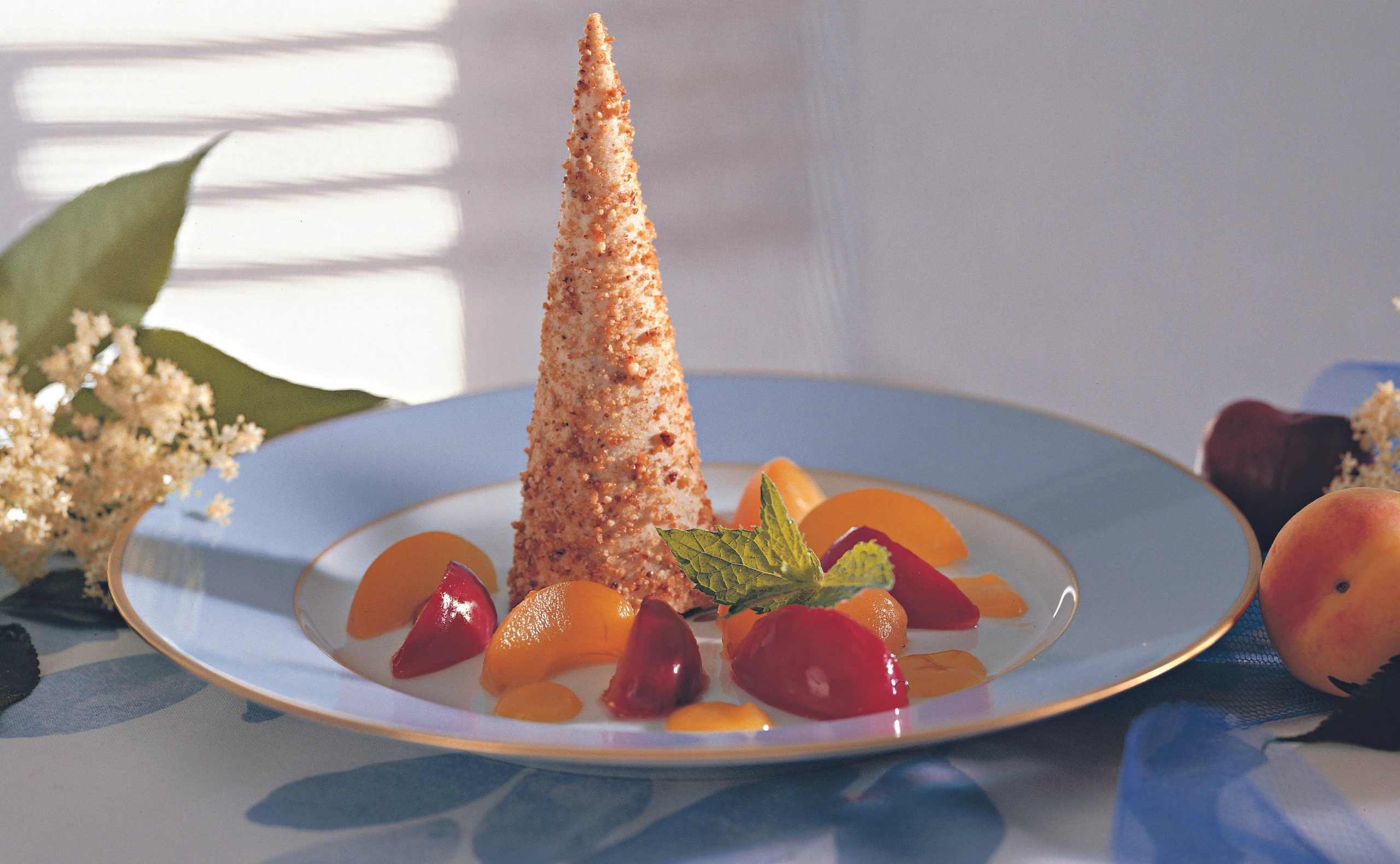 Holunderblüten-Krokant-Parfait