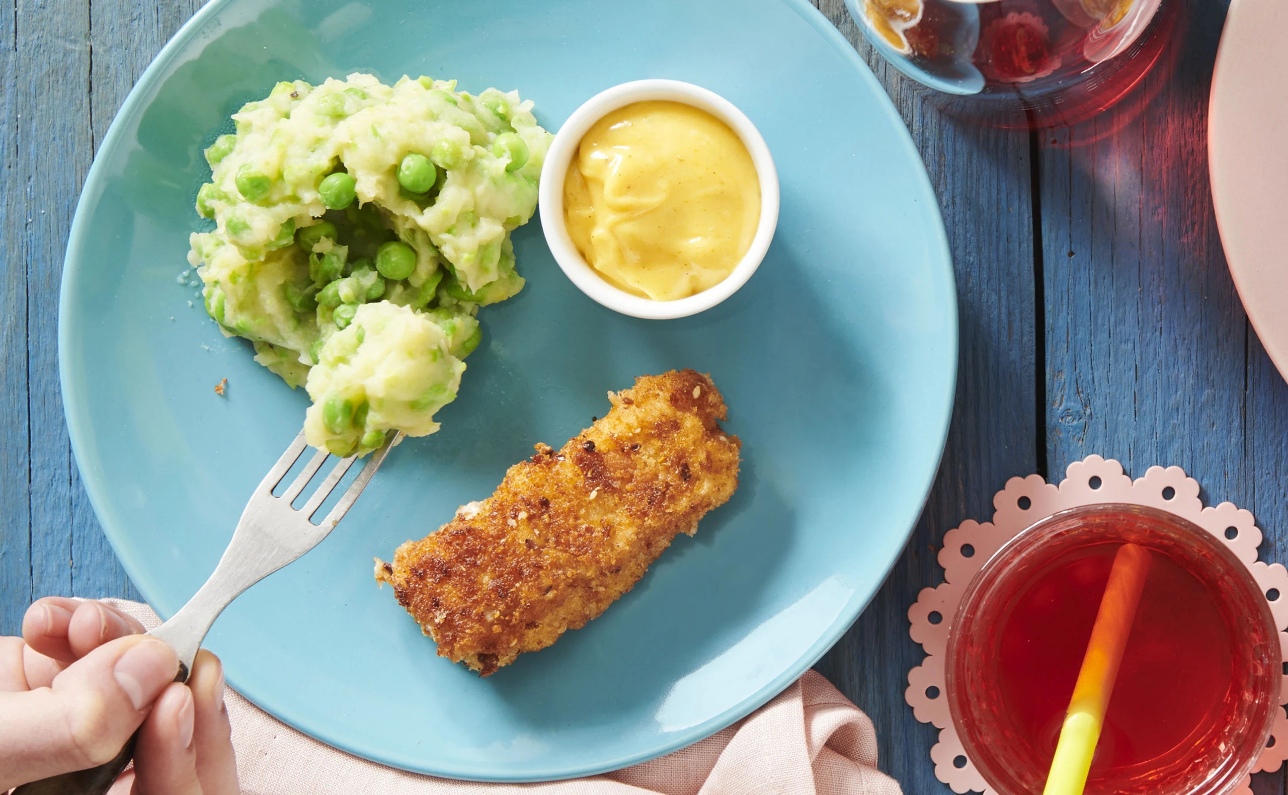 Fischstäbchen mit Erbsenpüree