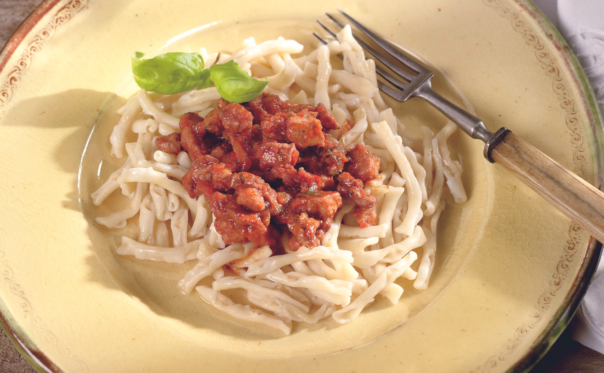 Cavatelli al ragù di salsiccia: Cavatelli mit Salsiccia–Ragout