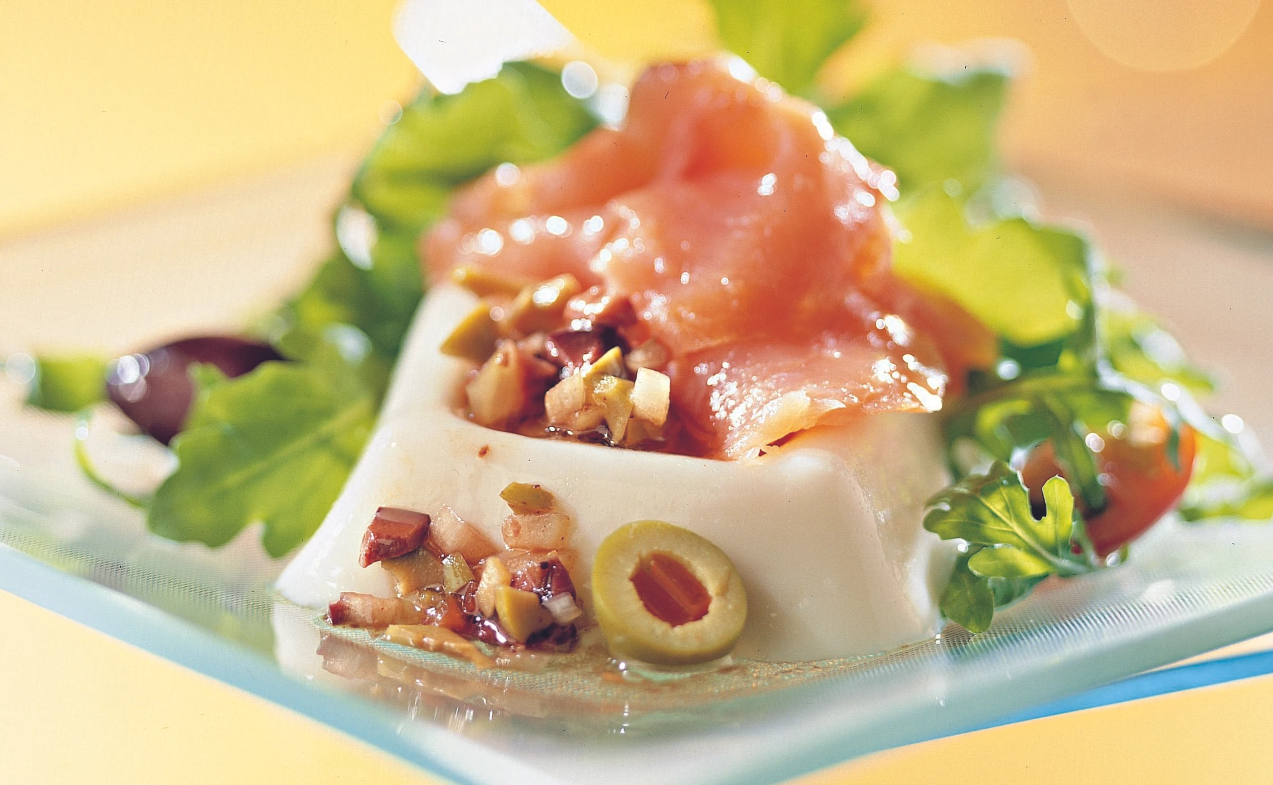 Buttermilchtörtchen mit Räucherlachs