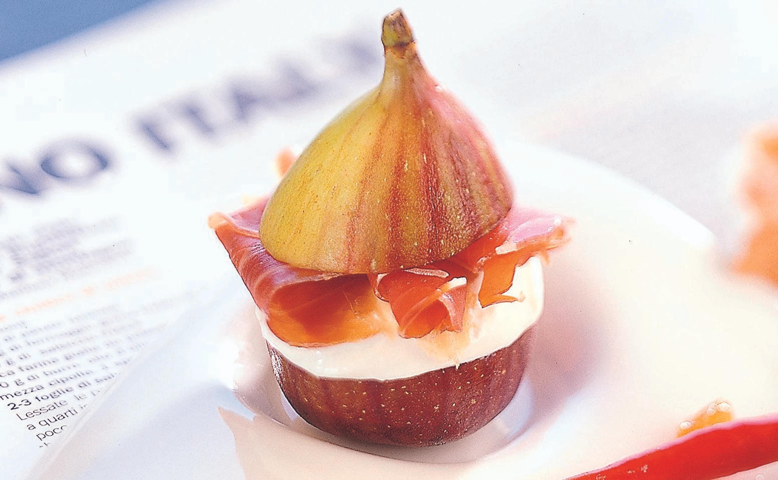 Feigen mit Ricotta und Prosciutto