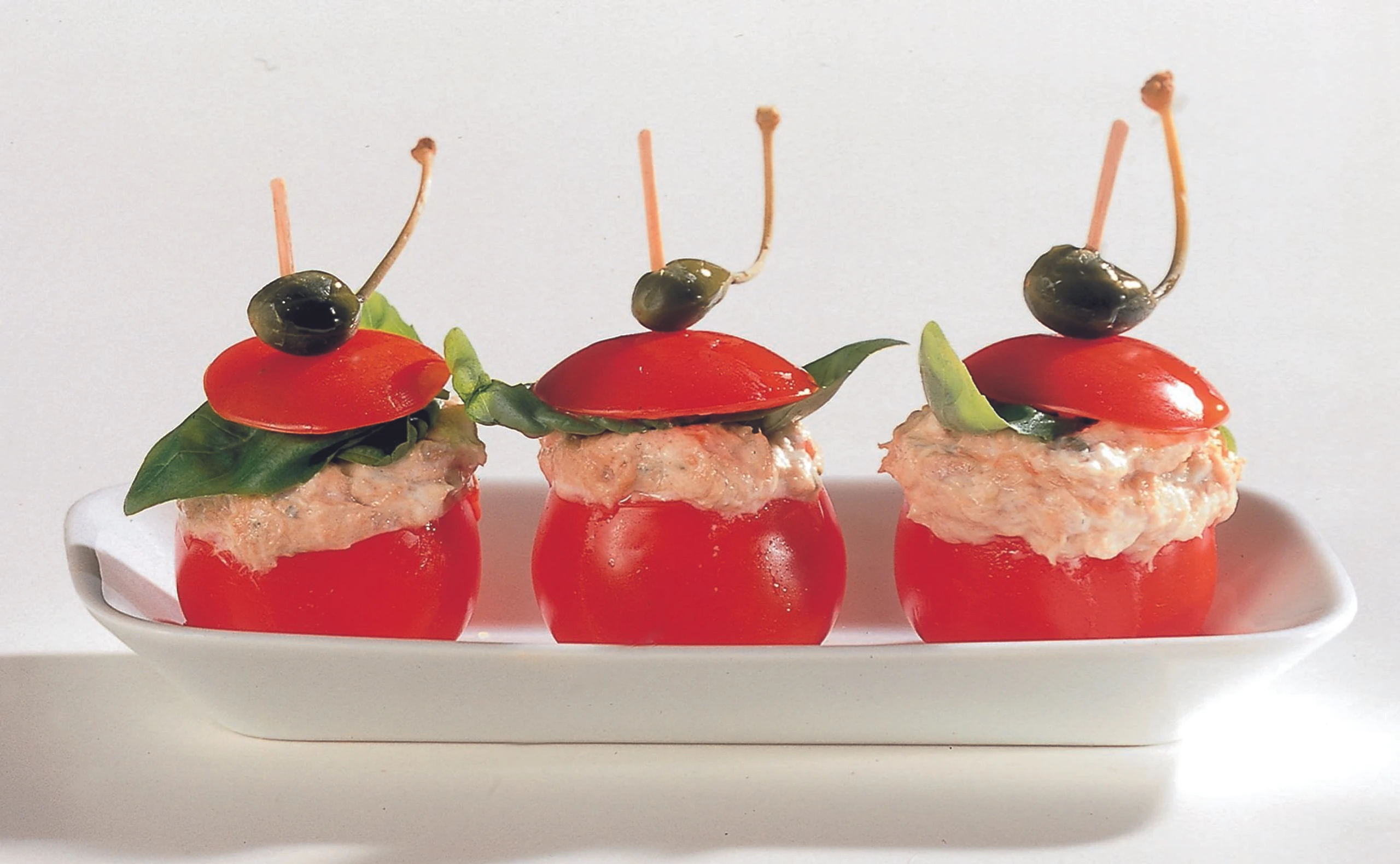 Tomato tonnato