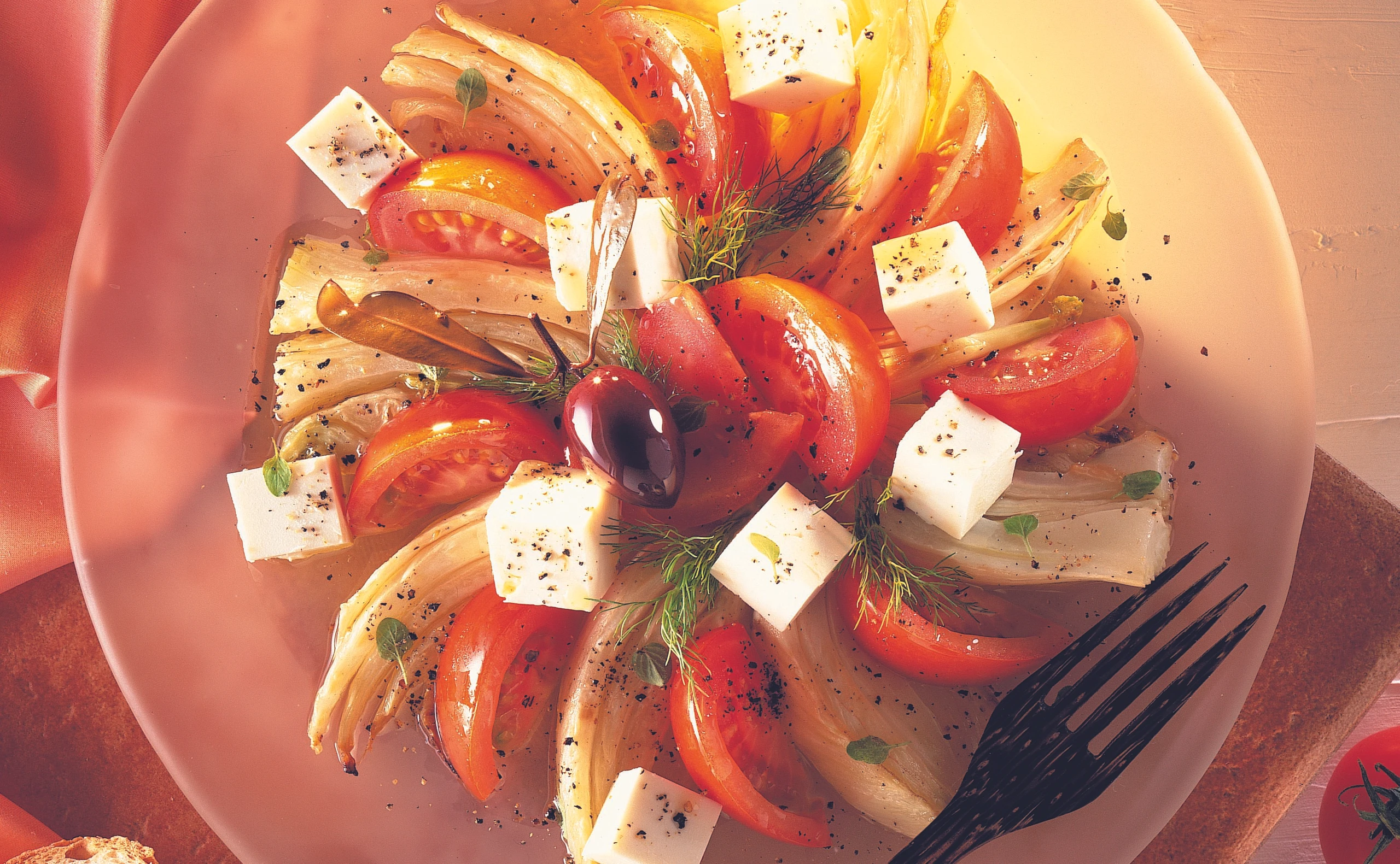 Fenchel-Paradeiser-Salat mit Schafkäse