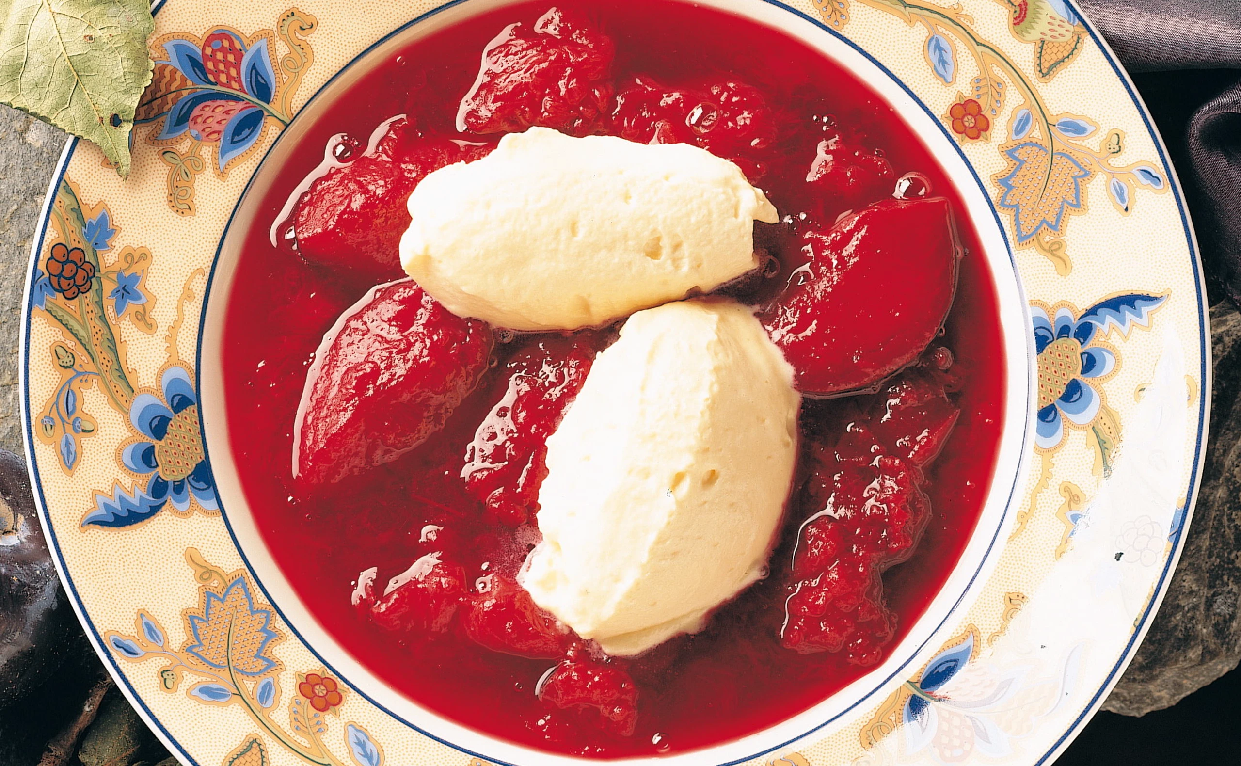 Pflaumenkompott mit Slibowitz-Nockerl