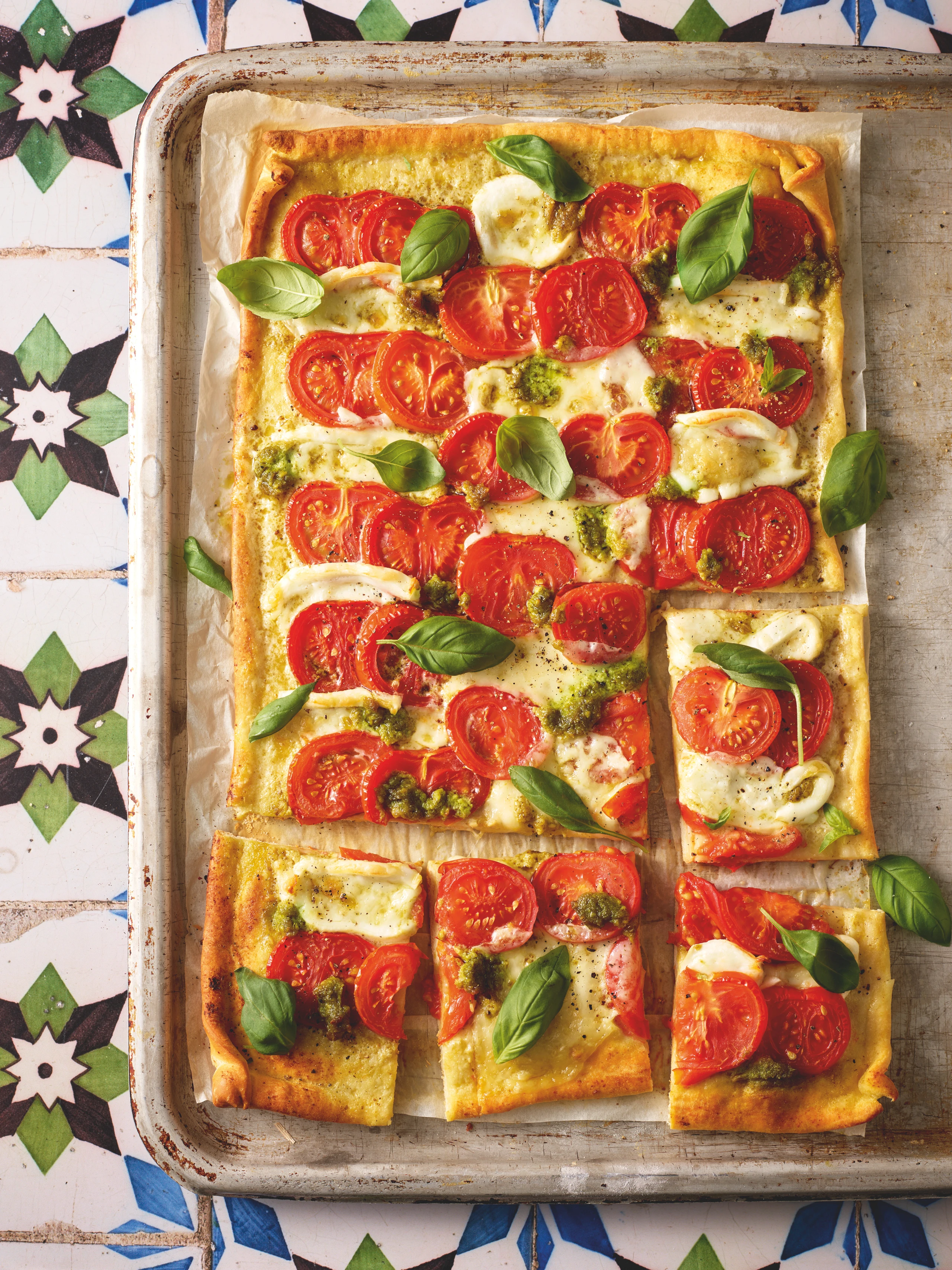 Caprese-Pizza