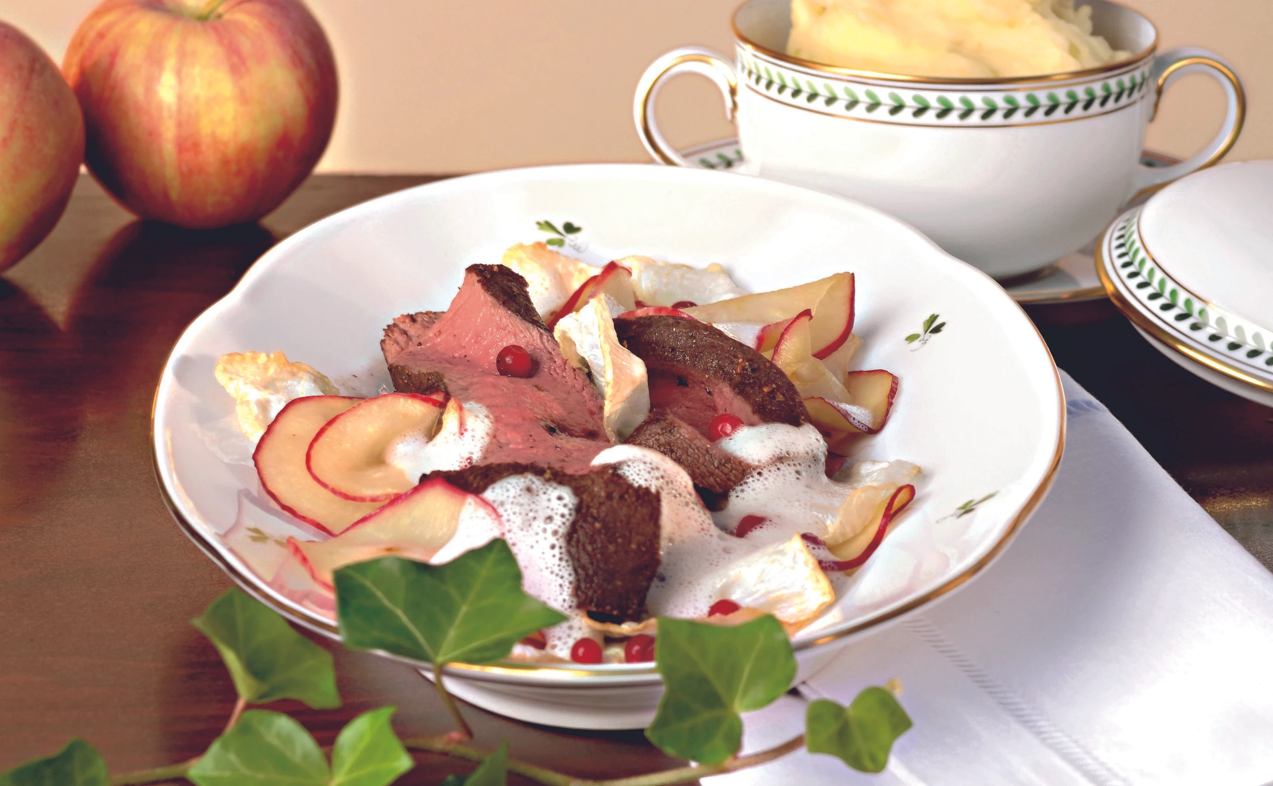 Rehrücken mit Chips und Ingwer-Püree