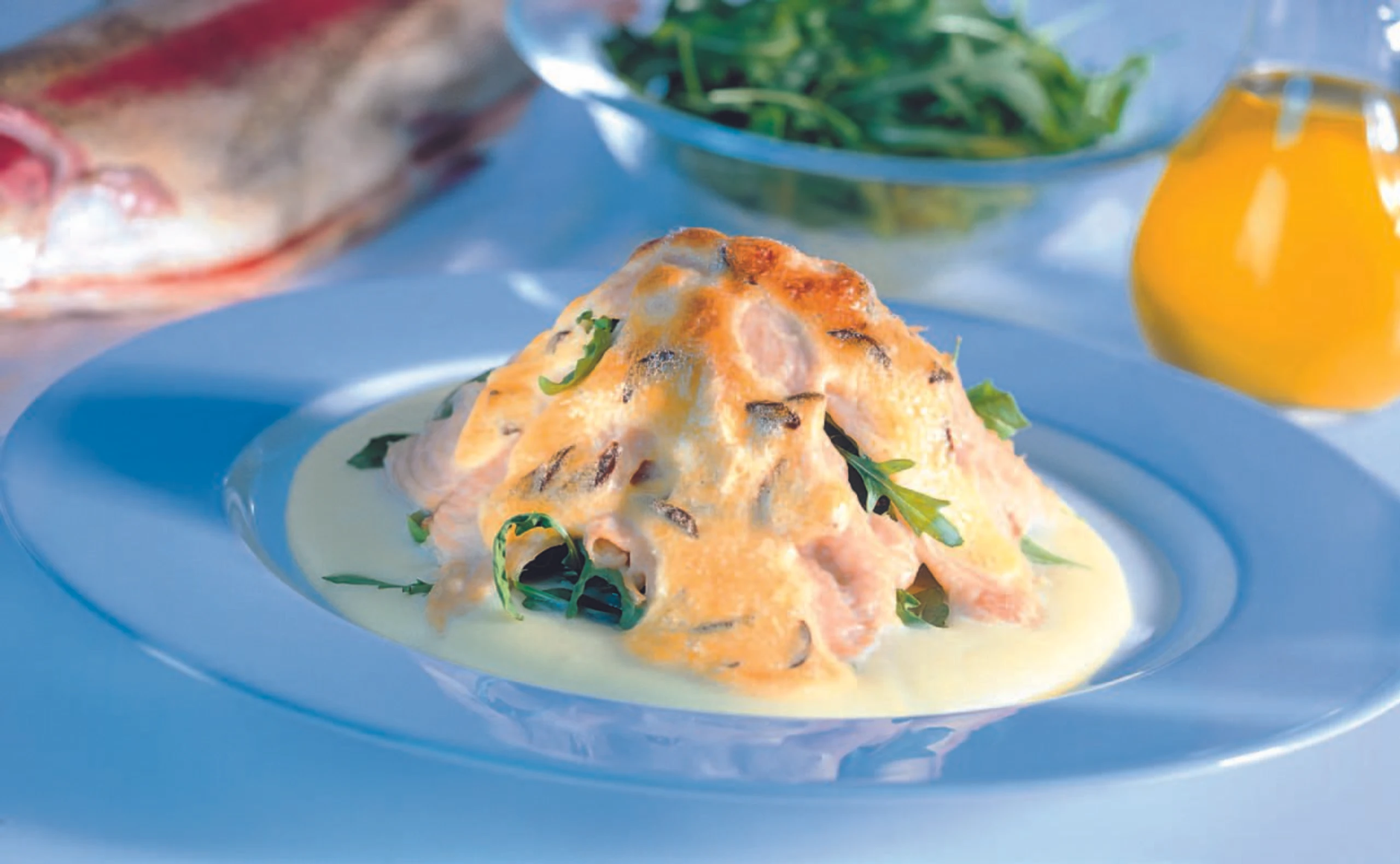 Gratinierte Lachsforelle mit Oliven-Hollandaise