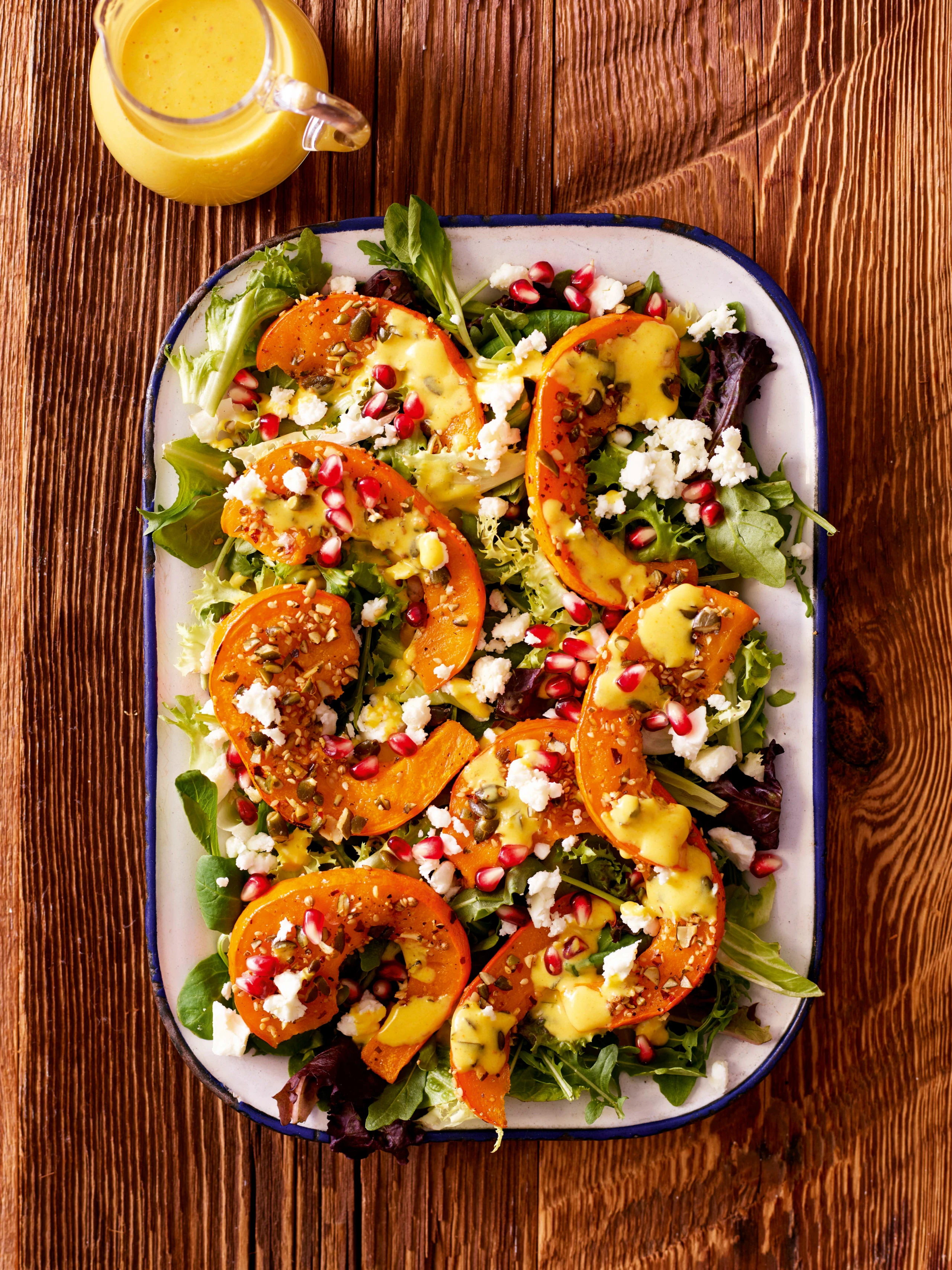 Orientalischer Kürbissalat mit Knuspertopping